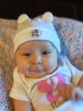 Load image into Gallery viewer, Baby Bear Beanies